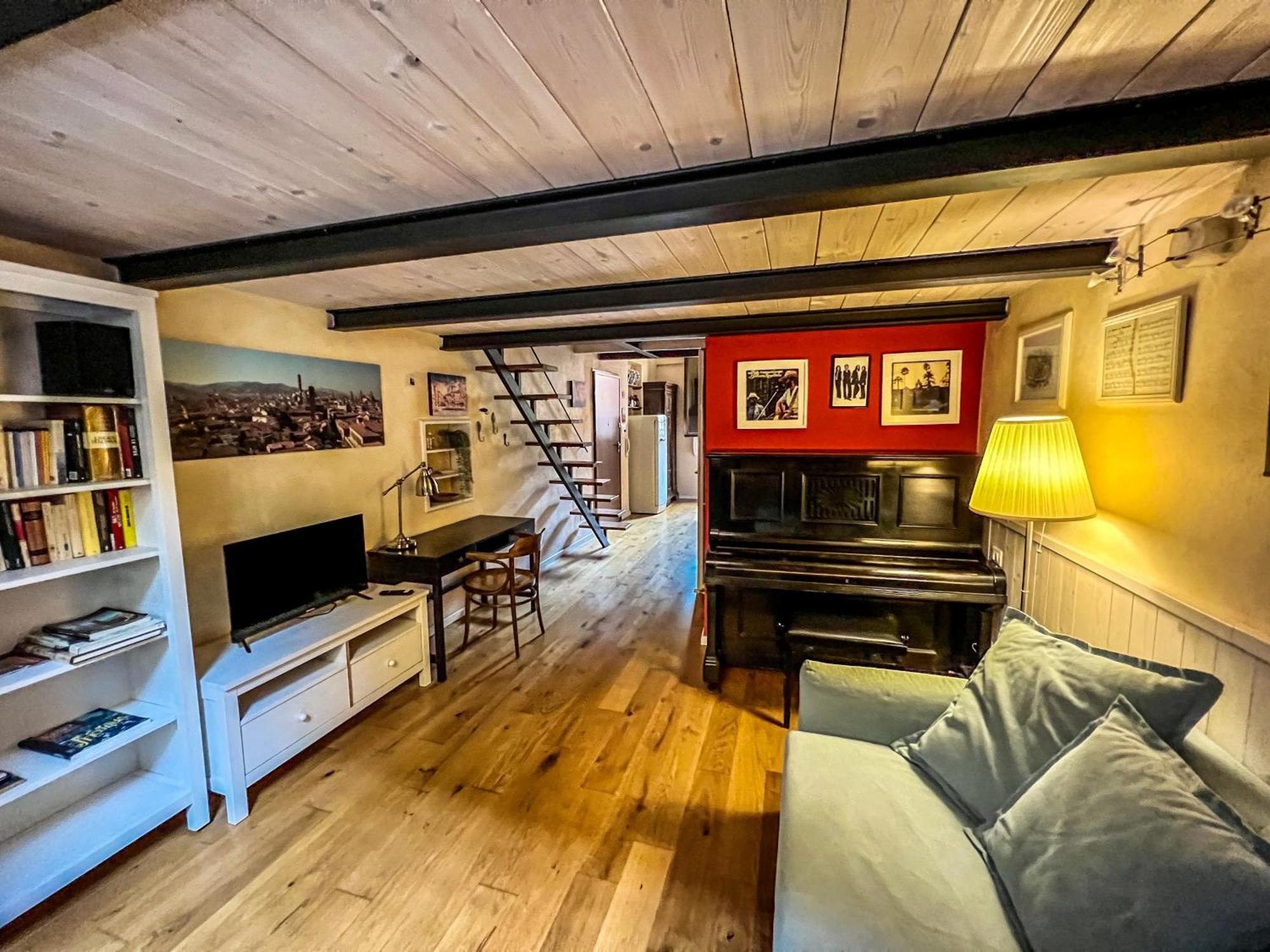 Апартаменты The Pianist S House In The Heart Of Болонья Экстерьер фото